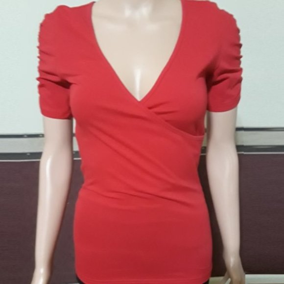 Colt Story Red Short Sleeve Criss Cross V-Neck Top Size S NWT - Picture 1 of 3